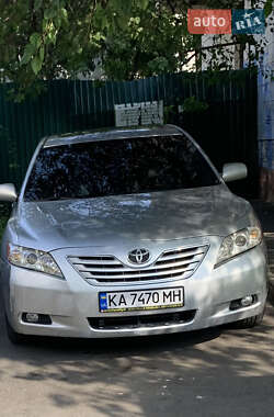 Седан Toyota Camry 2006 в Києві