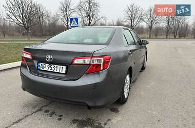 Седан Toyota Camry 2013 в Запоріжжі