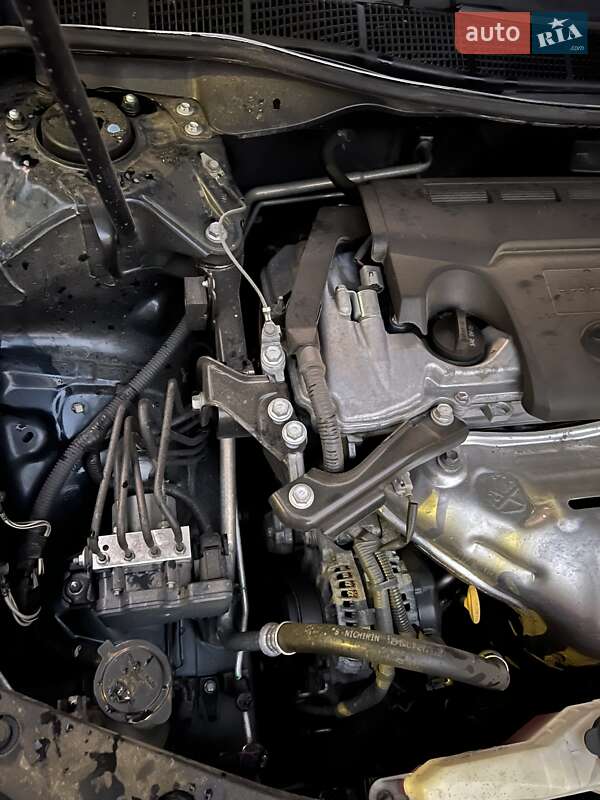 Седан Toyota Camry 2015 в Гайвороні