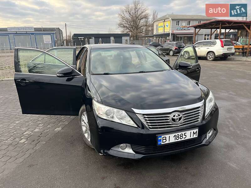 Седан Toyota Camry 2013 в Кременчуге фото Седан Toyota Camry 2013 в Кременчуге
