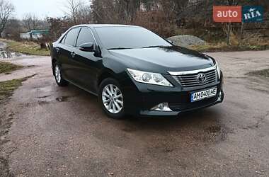 Седан Toyota Camry 2012 в Житомирі