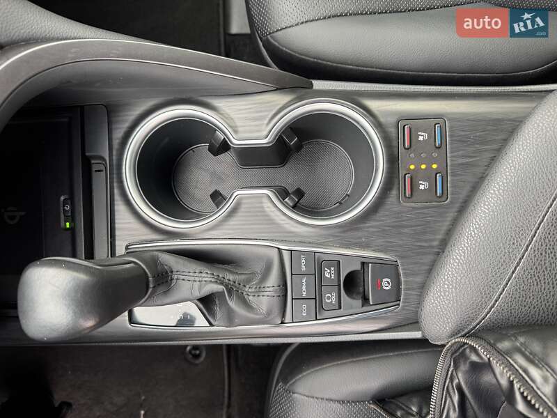 Седан Toyota Camry 2022 в Измаиле