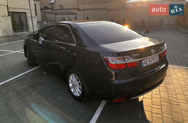 Седан Toyota Camry 2015 в 