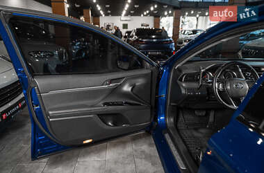 Седан Toyota Camry 2019 в 