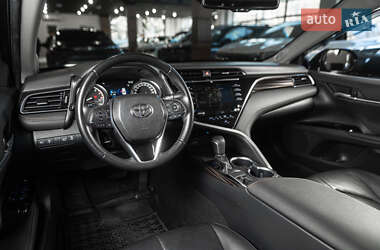 Седан Toyota Camry 2019 в 