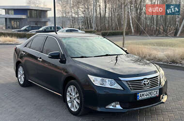 Седан Toyota Camry 2012 в Києві