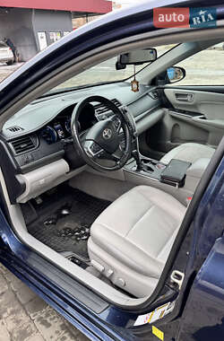Седан Toyota Camry 2016 в 
