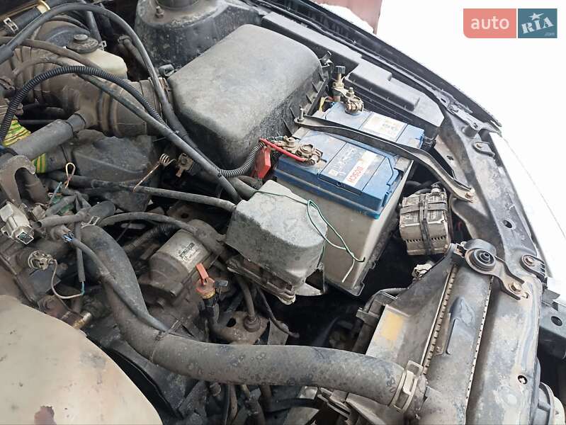 Седан Toyota Camry 1999 в Глухові