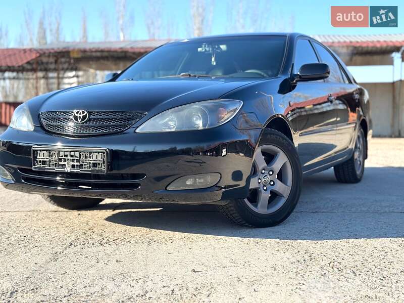 Седан Toyota Camry 2002 в Николаеве