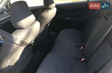 Седан Toyota Camry 2014 в 