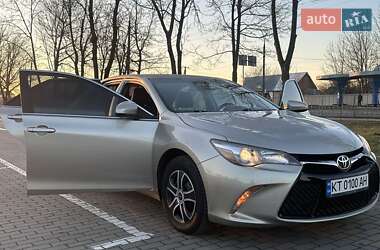 Седан Toyota Camry 2017 в Івано-Франківську