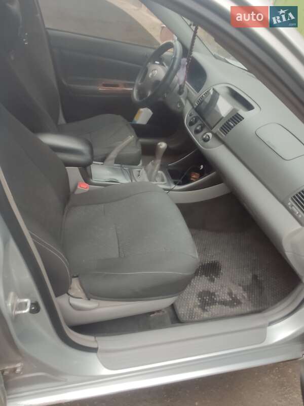 Седан Toyota Camry 2004 в Днепре фото 17 Седан Toyota Camry 2004 в Днепре