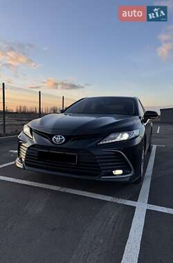 Седан Toyota Camry 2021 в Києві