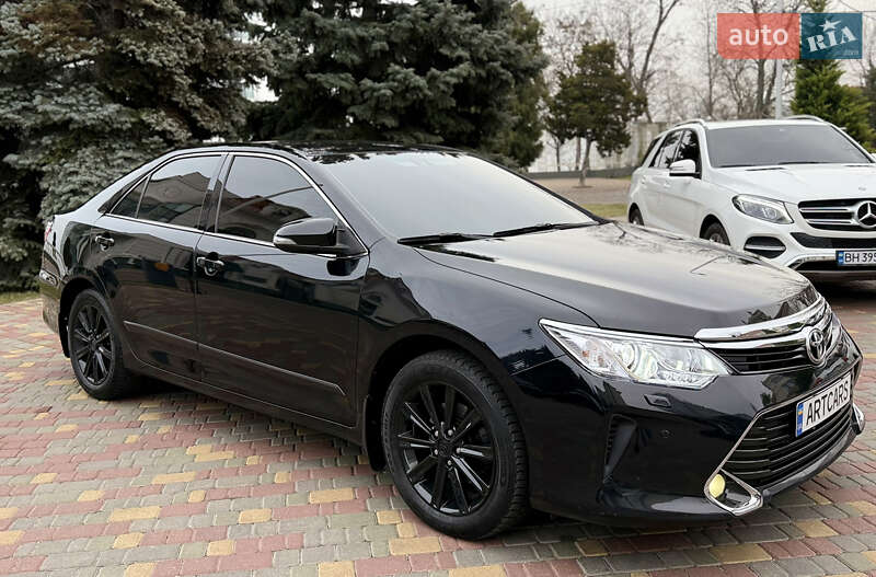 Седан Toyota Camry 2017 в Одесі