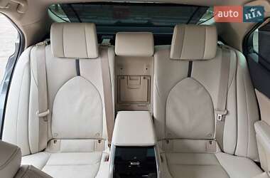 Седан Toyota Camry 2021 в 