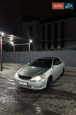 Седан Toyota Camry 2002 в Кременчуге