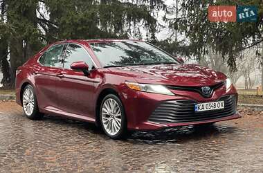 Седан Toyota Camry 2018 в Києві