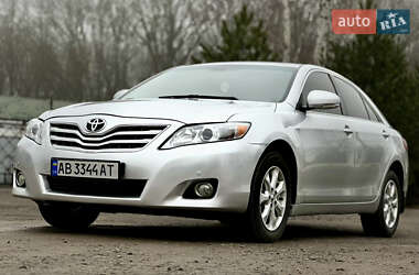 Седан Toyota Camry 2010 в Вінниці