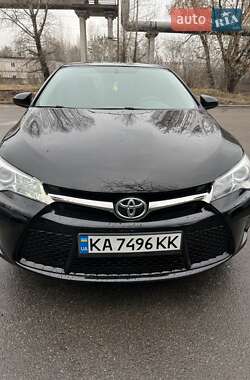 Седан Toyota Camry 2015 в Києві