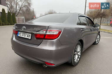 Седан Toyota Camry 2015 в Дніпрі