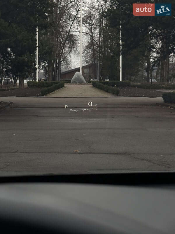 Седан Toyota Camry 2017 в Киеве