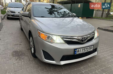 Седан Toyota Camry 2013 в Броварах