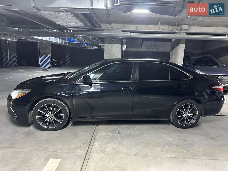 Седан Toyota Camry 2015 в Киеве фото 5 Седан Toyota Camry 2015 в Киеве