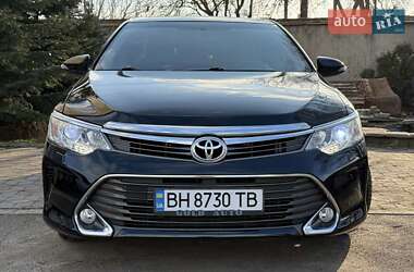 Седан Toyota Camry 2016 в Одессе