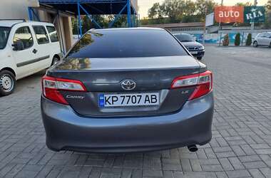 Седан Toyota Camry 2013 в Запорожье