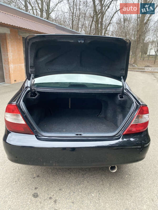 Седан Toyota Camry 2002 в Смілі