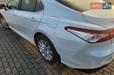 Седан Toyota Camry 2020 в Тернополе