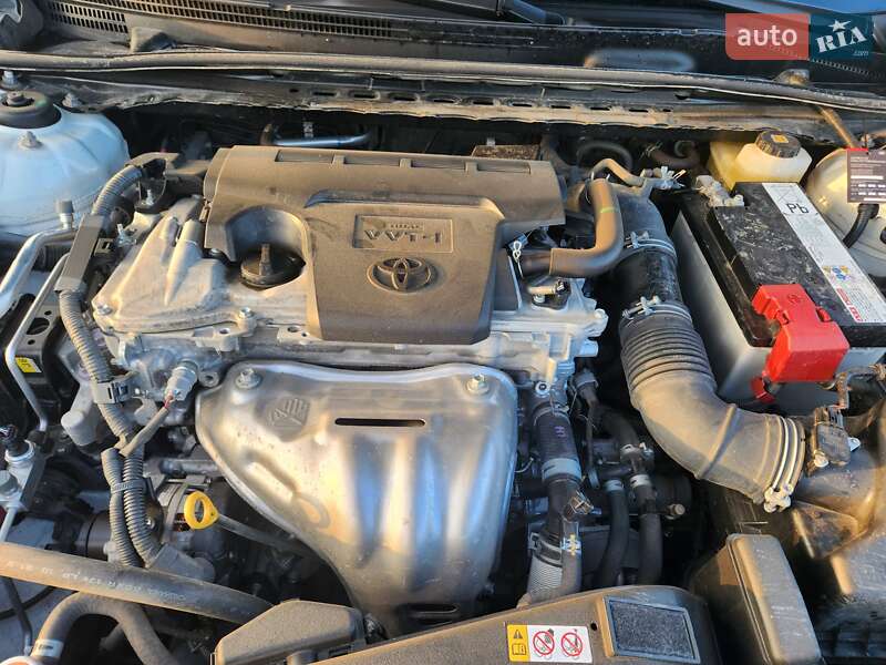 Седан Toyota Camry 2020 в Тернополі