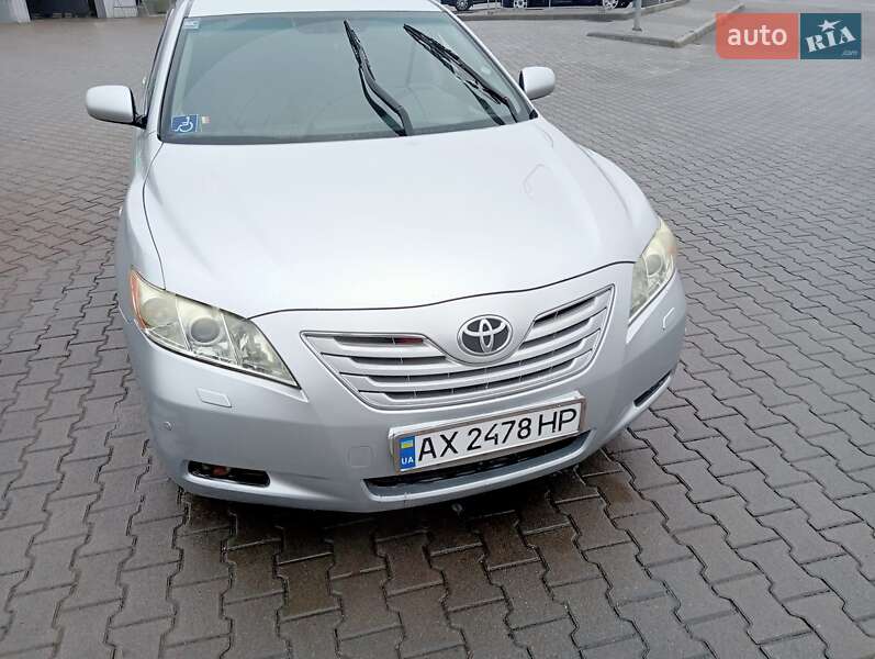Седан Toyota Camry 2008 в Харкові
