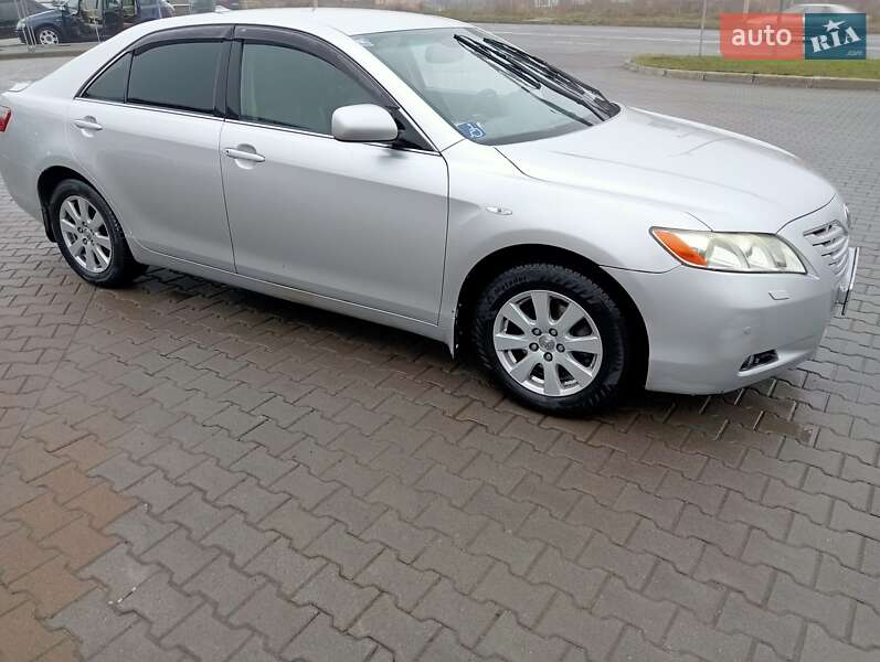 Седан Toyota Camry 2008 в Харкові