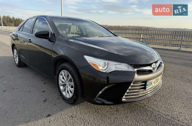 Седан Toyota Camry 2015 в 