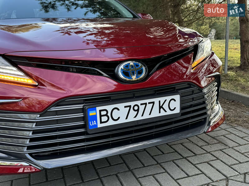 Седан Toyota Camry 2021 в Дрогобыче