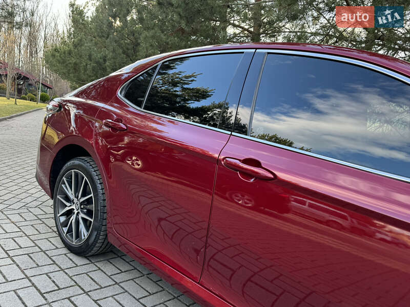 Седан Toyota Camry 2021 в Дрогобыче