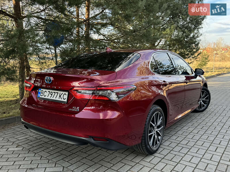 Седан Toyota Camry 2021 в Дрогобыче