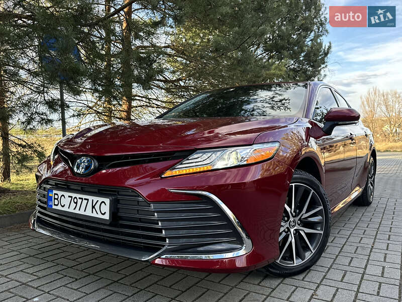 Седан Toyota Camry 2021 в Дрогобыче