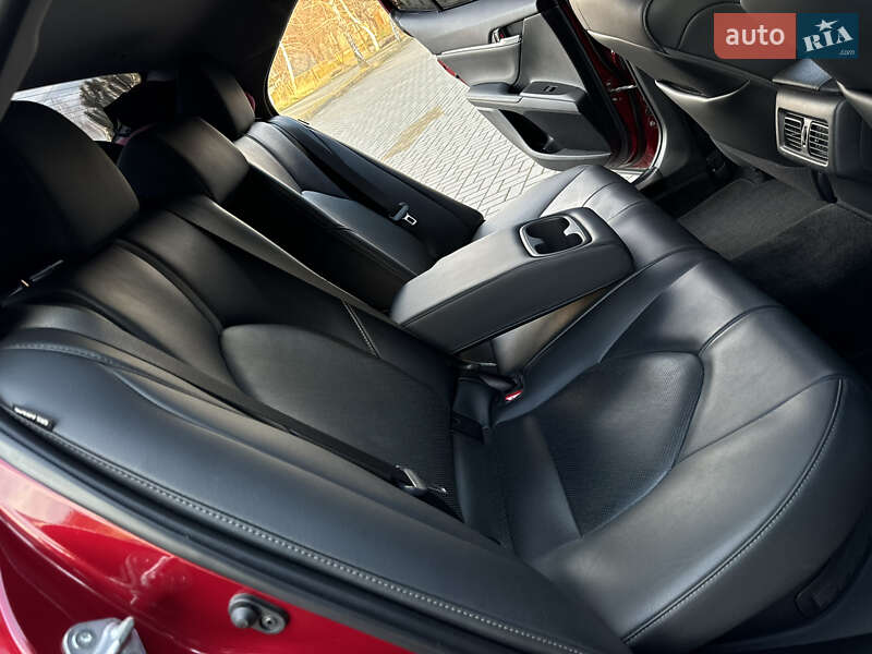 Седан Toyota Camry 2021 в Дрогобыче