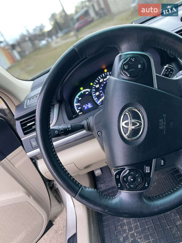 Седан Toyota Camry 2013 в Яворові