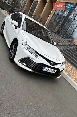 Седан Toyota Camry 2023 в Борисполе