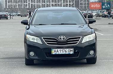 Седан Toyota Camry 2011 в 