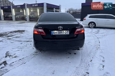 Седан Toyota Camry 2006 в Ровно