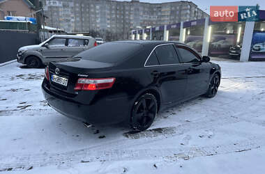 Седан Toyota Camry 2006 в Ровно