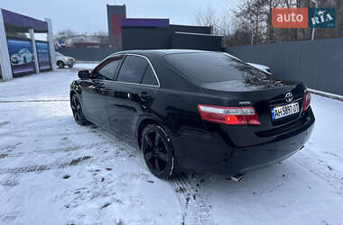 Седан Toyota Camry 2006 в Ровно