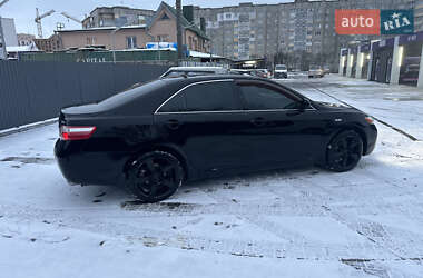 Седан Toyota Camry 2006 в Ровно