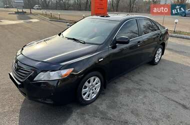 Седан Toyota Camry 2008 в Чернигове