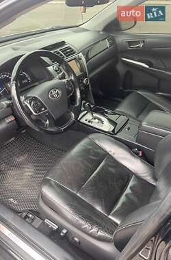 Седан Toyota Camry 2012 в 