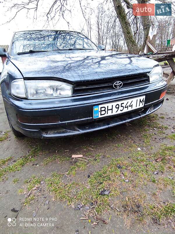 Седан Toyota Camry 1994 в Одессе